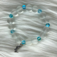 Load image into Gallery viewer, White Chunky Sea Glass &amp; Blue Mermaid Glass Bracelet
